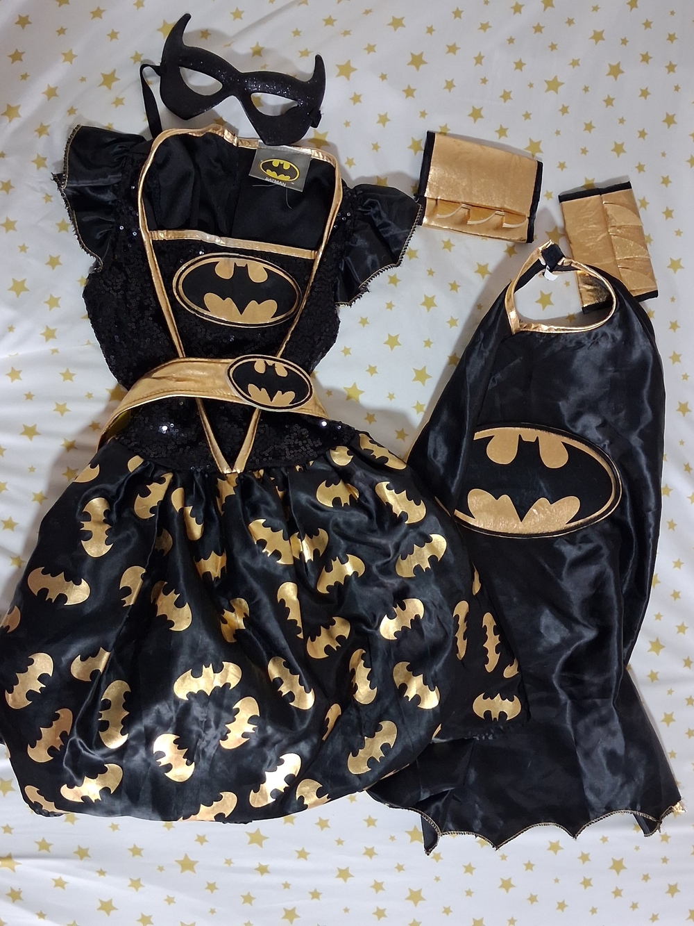Rubies Bat Girl Costume Kids 5 Piece Ser Dress, Cape, Mask, Belt, Wrist Cuffs